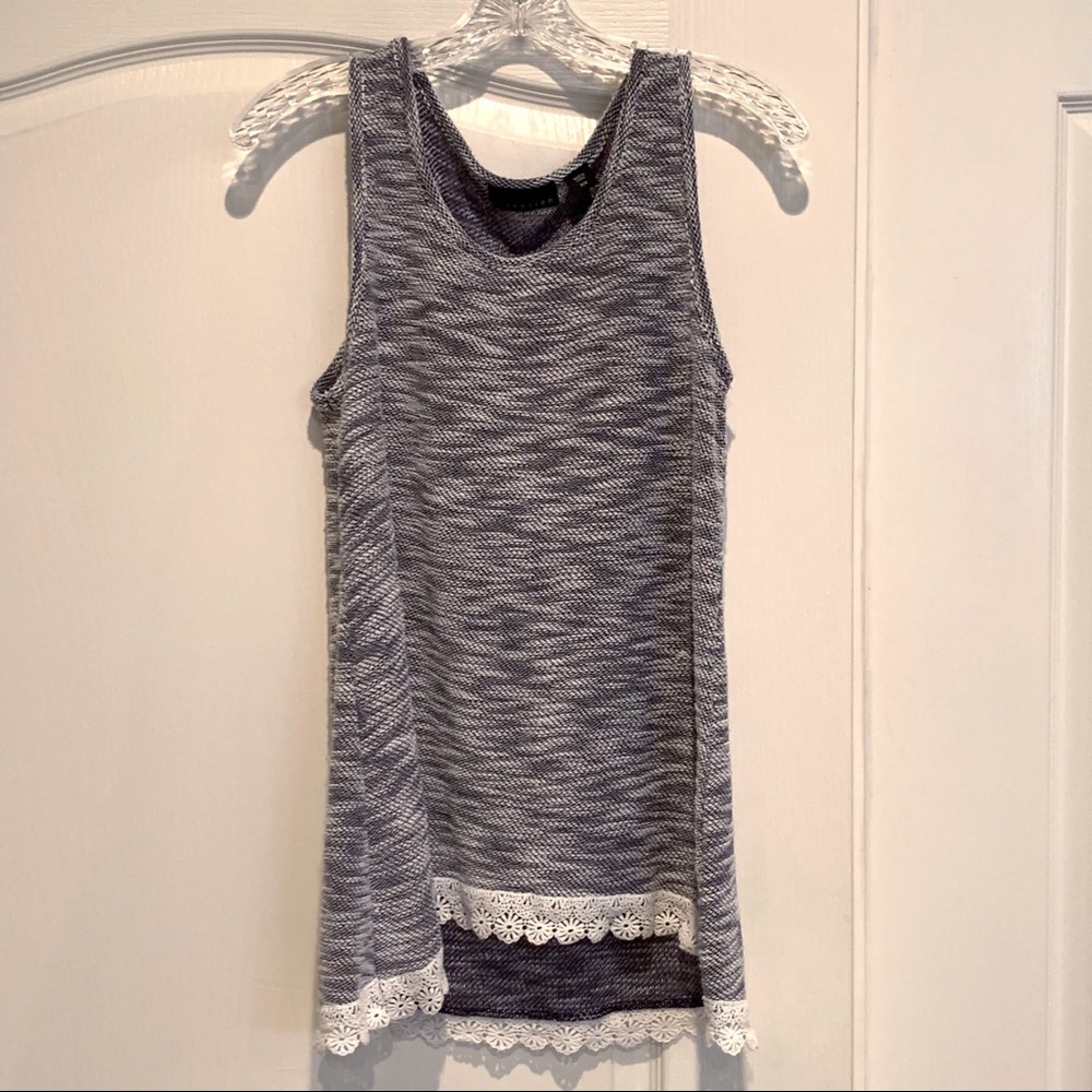 attention Heavy knit high low tank w/ ruffle hem